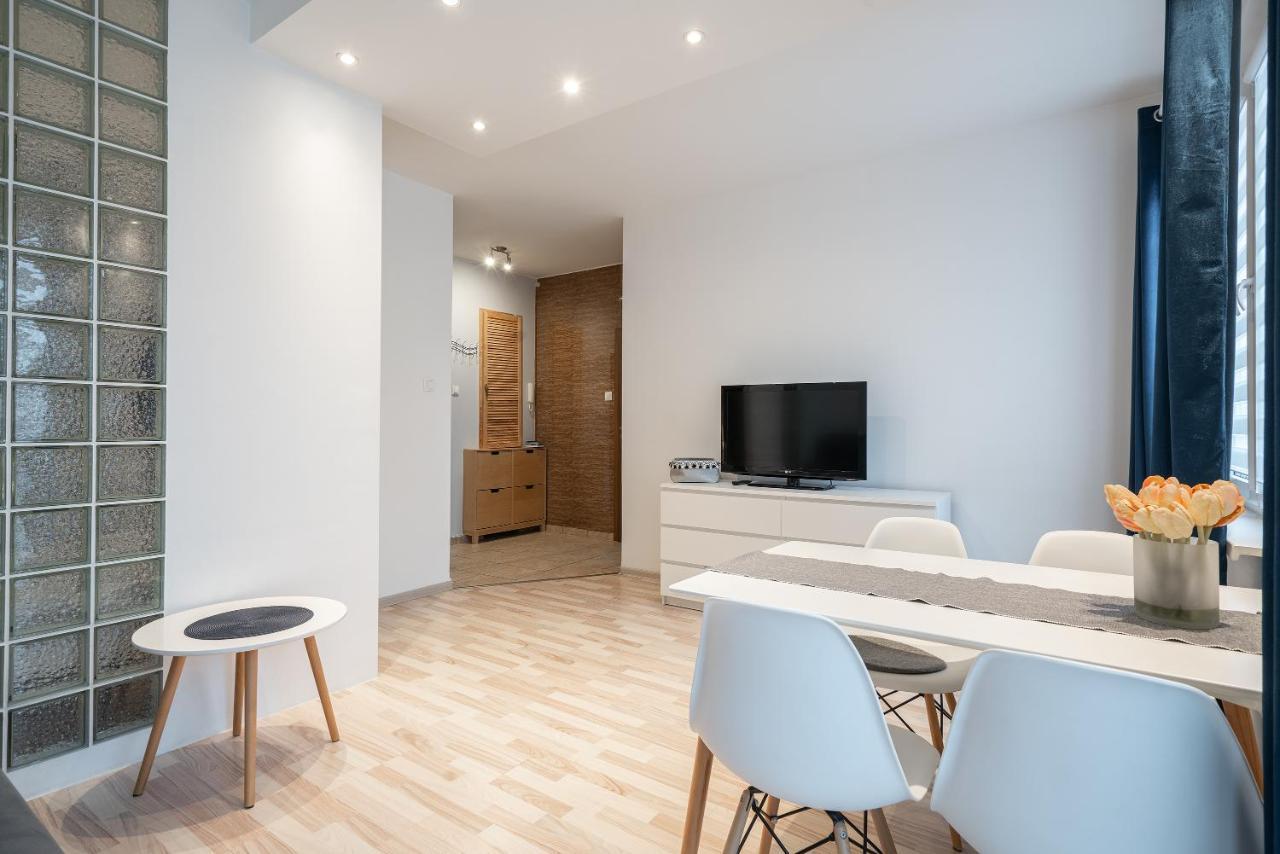 9 Apart Apartment กดิเนีย ภายนอก รูปภาพ